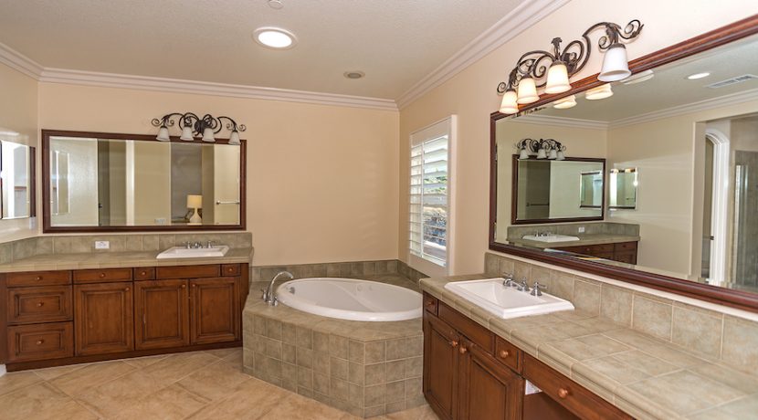 17 Master Bathroom - 1920 HAZEL NUT CT - AG