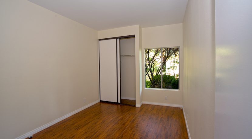 205-VIA-COLINAS---BEDROOM2