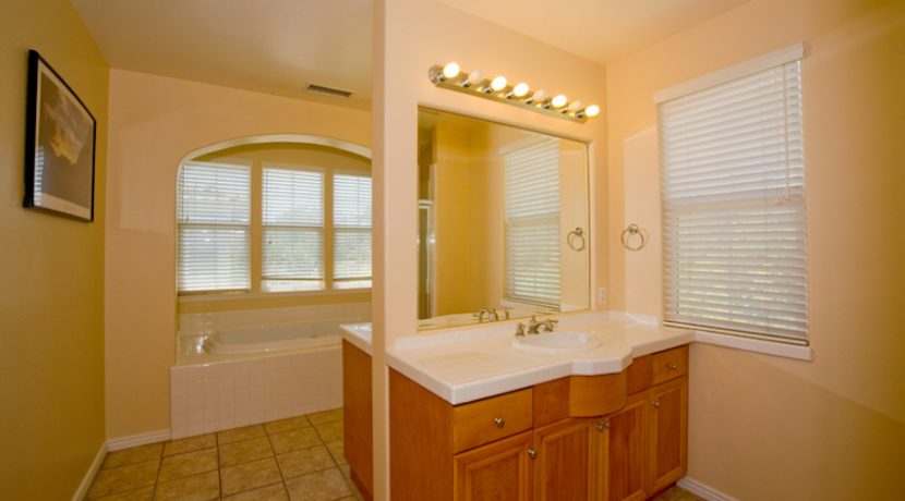 HOUSE-MSTBATH2