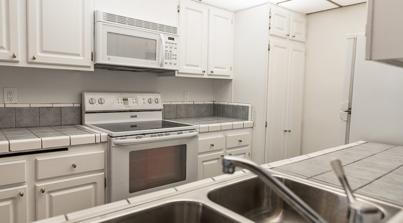 6 - KITCHEN - 2