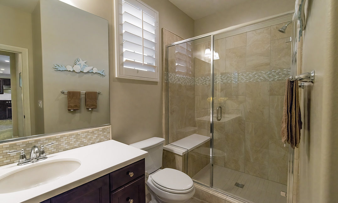 551 Bloomfield Place, Camarillo - First Floor Bathroom