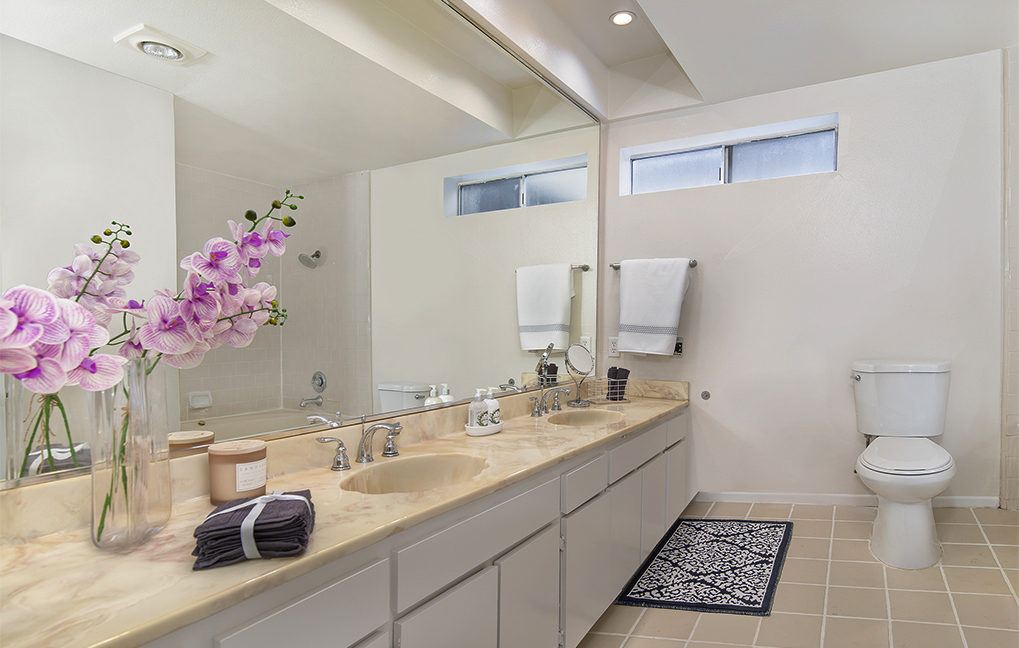 Main Bathroom