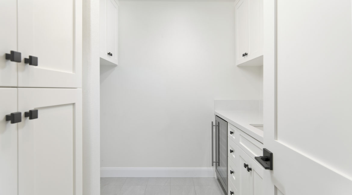 267 Stonecreek Court, Lake Sherwood - Laundry Room