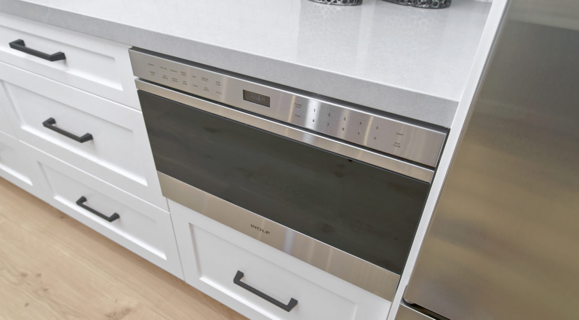 267 Stonecreek Court, Lake Sherwood - Microwave Oven