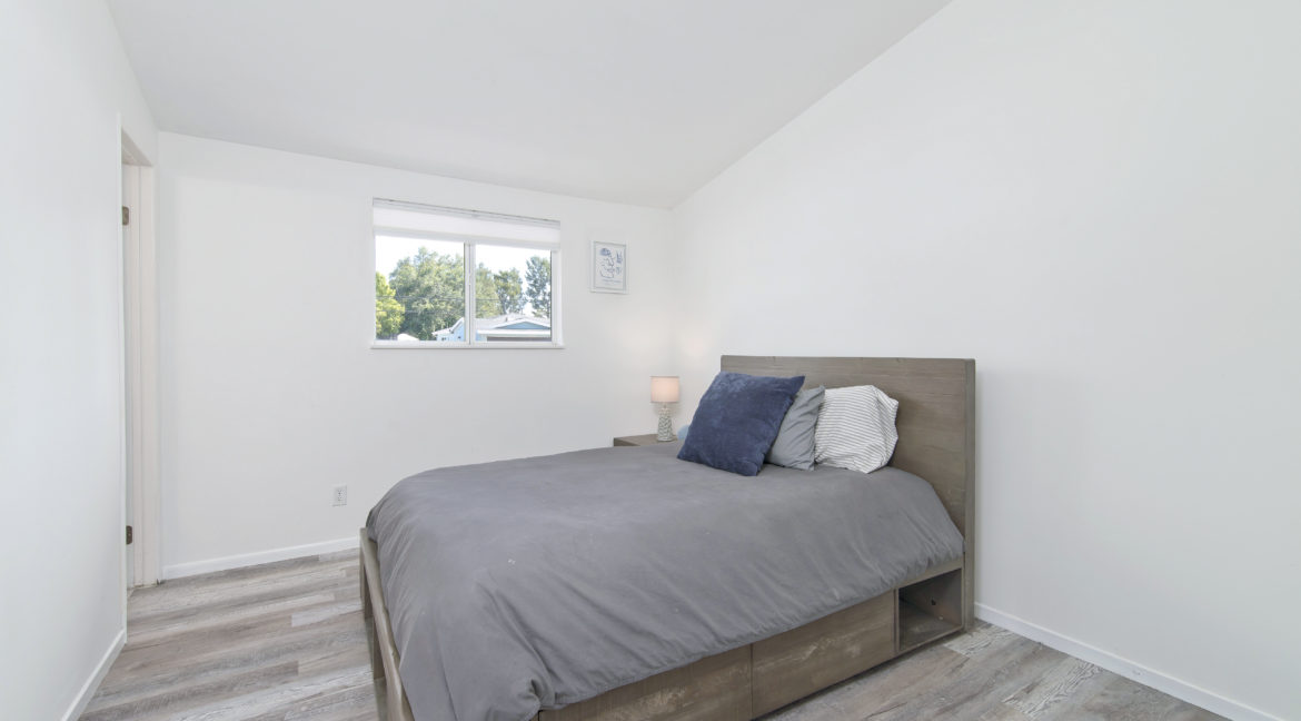 163 Galsworthy Street Thousand Oaks - Remodeled Main Bedroom