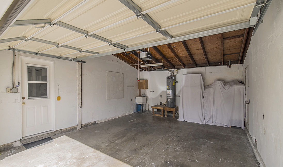 163 Galsworthy Street Thousand Oaks - Attached Two Car Garage with Laundry Area