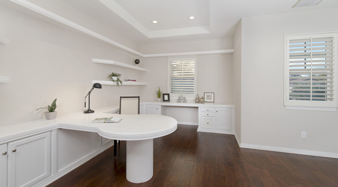 Office/Bedroom Entry