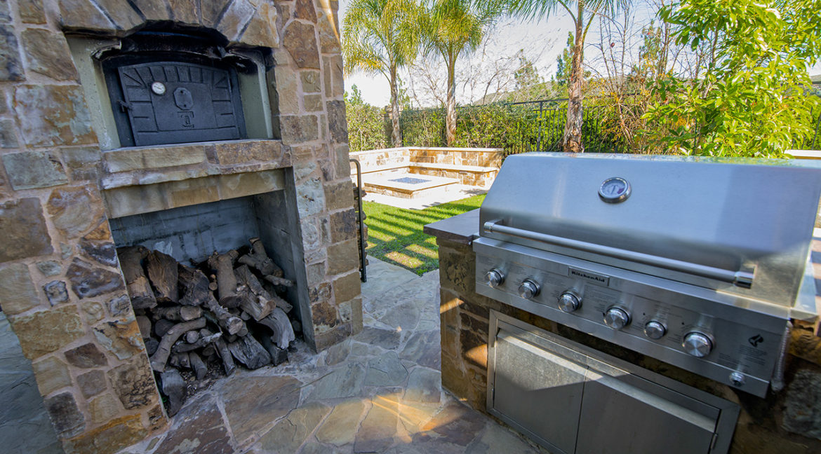 Pizza Oven and Gas Grill